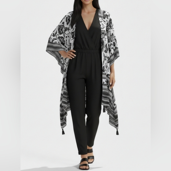 Vince Camuto Other - Vince Camuto Bird Floral Tassel Topper Kimono Black White One Size OS Boho